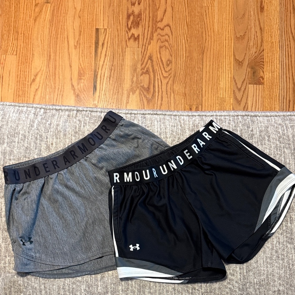 2 Pack Lot Women’s Under Armour Shorts Small Black Gray Running Athletic